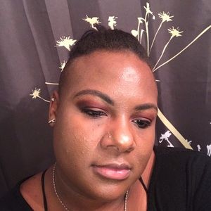 Meet your Posher, Dechanta